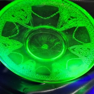 Vintage green Federal Geirgian Love Bird saucer Depression glass